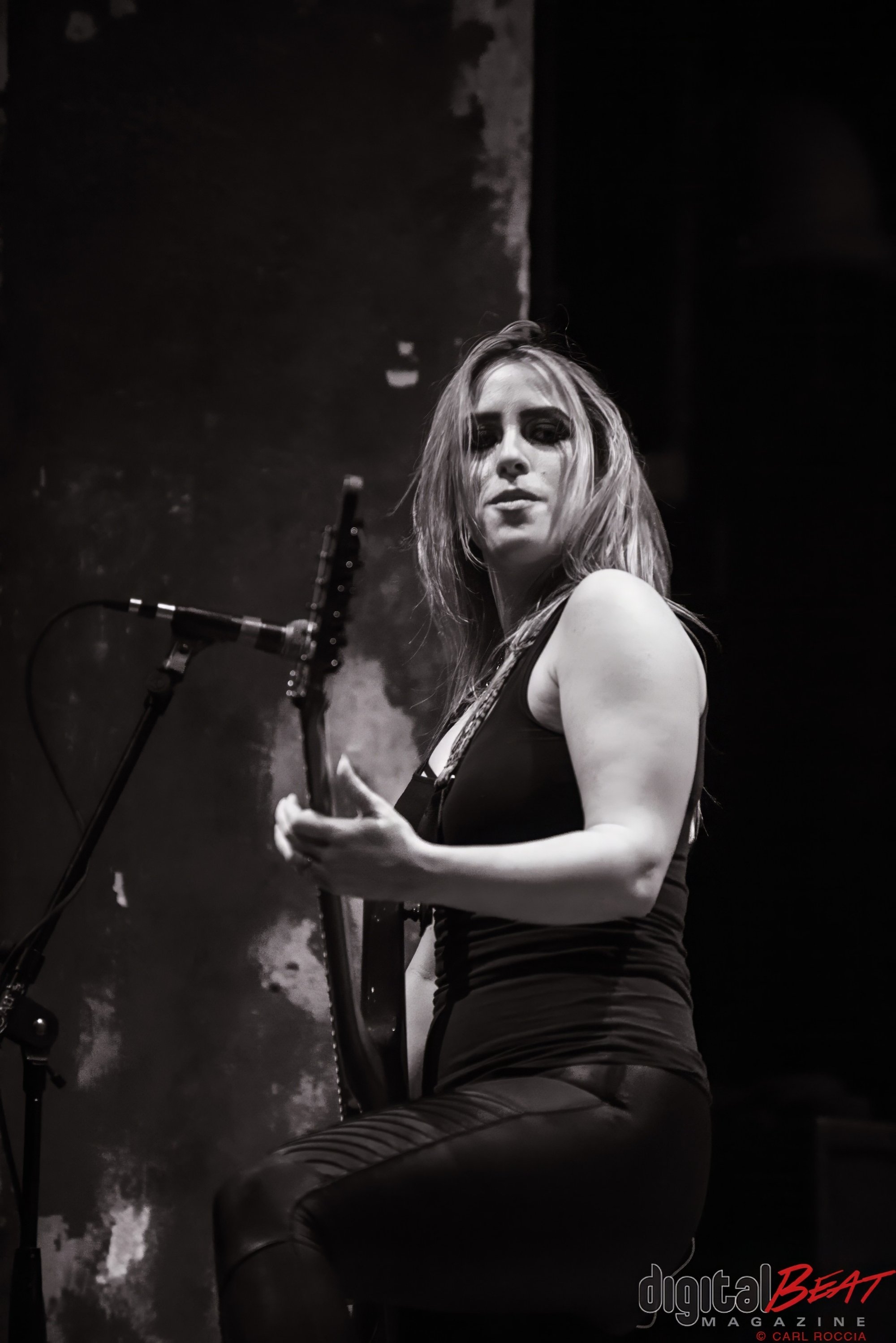 carousel-hero-element image-2