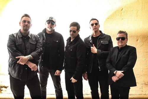 carousel-hero-element image-1